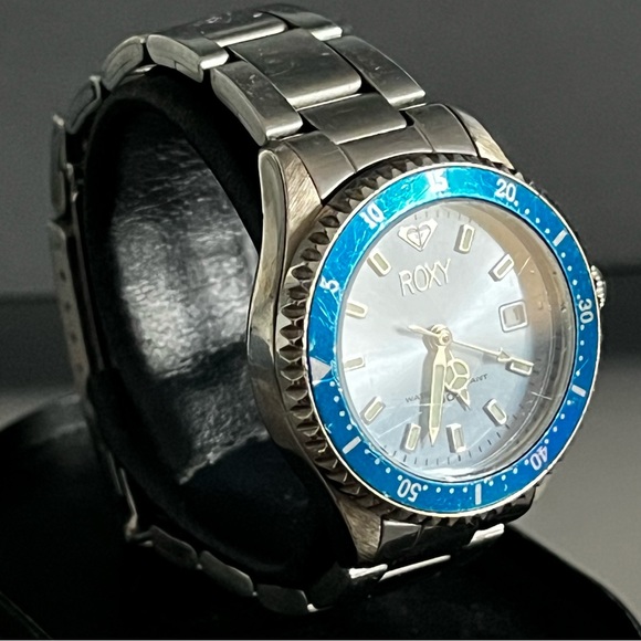 Roxy Ladies Date  Watch - Picture 9 of 15